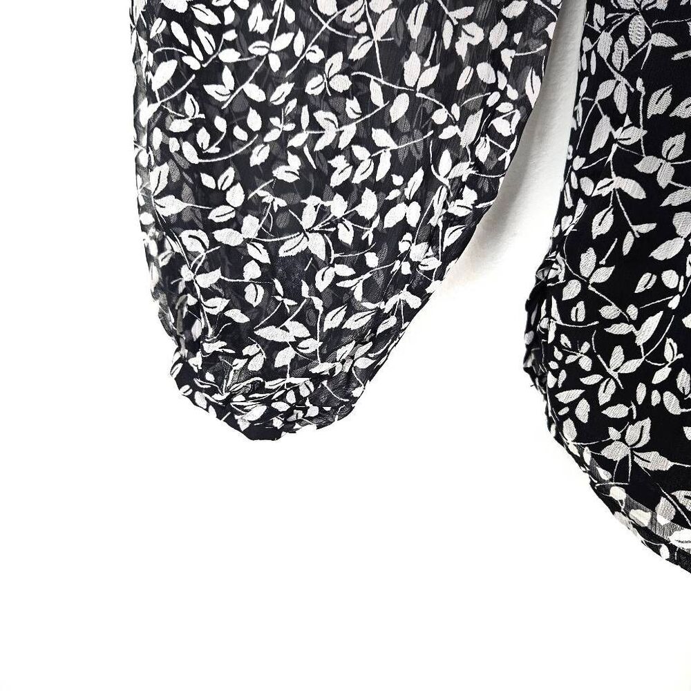 VINCE CAMUTO Front Button Black White Leaf Sheer Sleeved Career Blouse Top Small - Picture 4 of 6